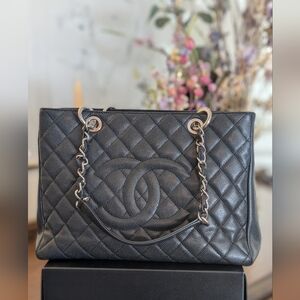 Chanel GRAND shopping caviar tote